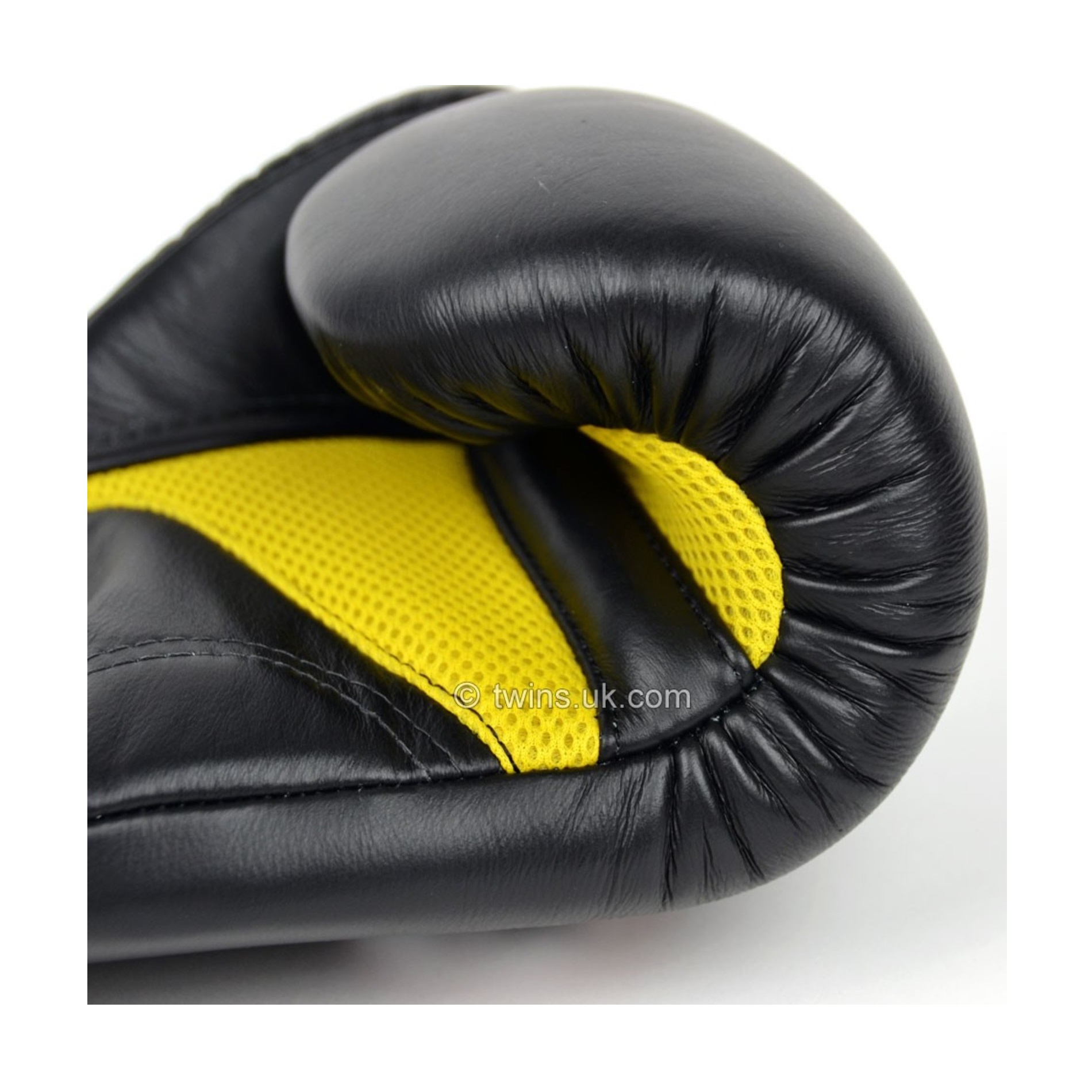 Twins--BGVLA-1-Twins-Black-Yellow-Air-Boxing-Gloves-1