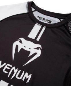 venum logo rashguard 5