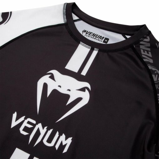 venum logo rashguard 5